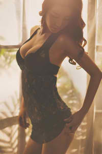 把腿抬高我要添你下面动态图